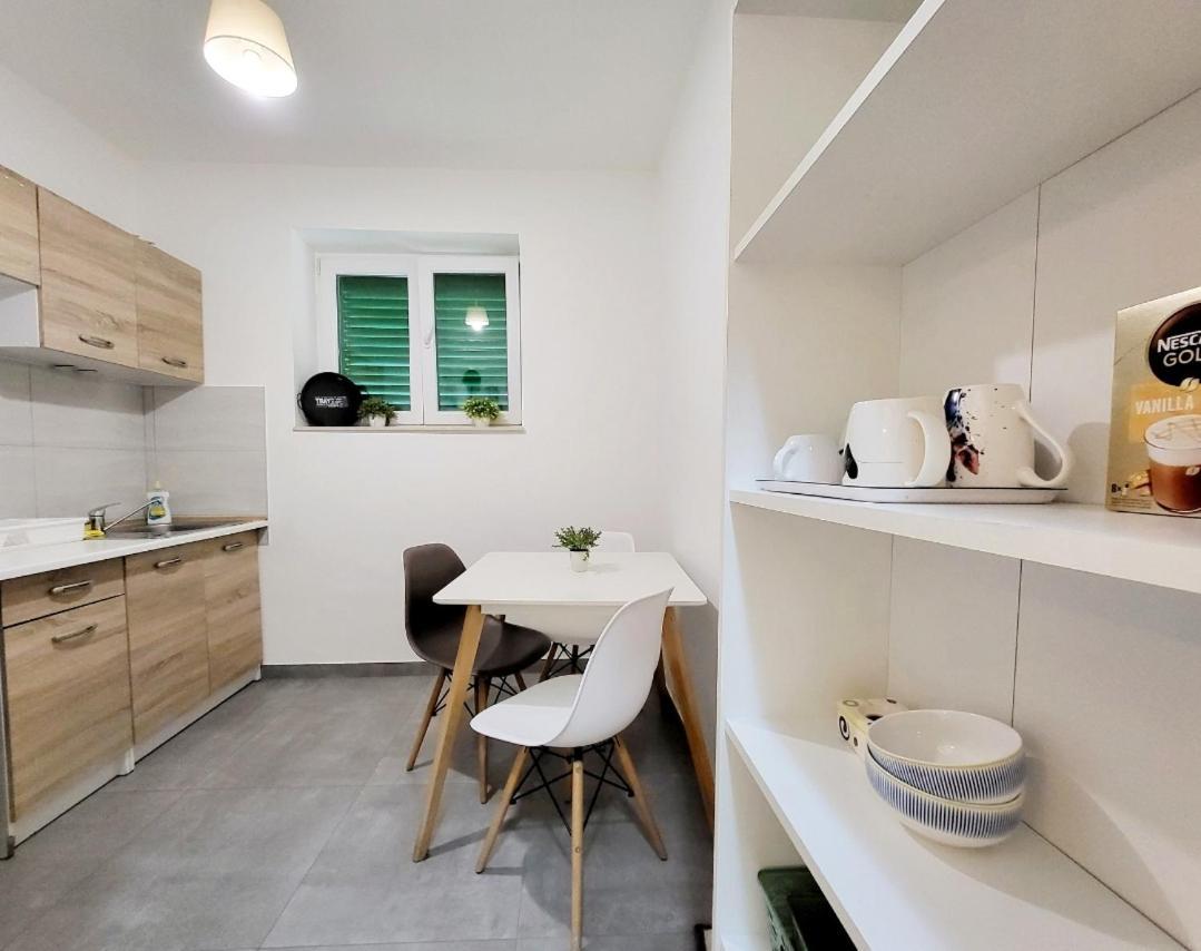 Cozy Apartment With Balcony 10 Min From The Beach غييكا المظهر الخارجي الصورة